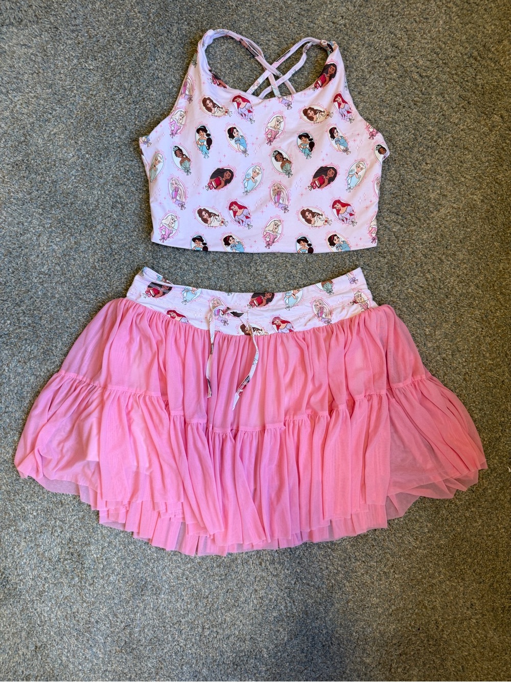 Disney Princess crop top & tulle athletic skort set women’s L